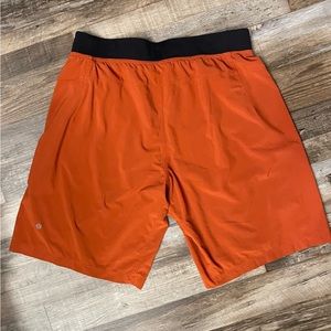 Men’s Lululemon, The Linerless Short 11 in.  size XL